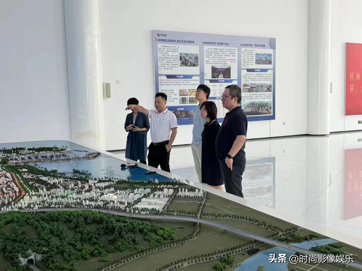 2024澳门濠江论坛,专家观点说明_尊贵款74.952