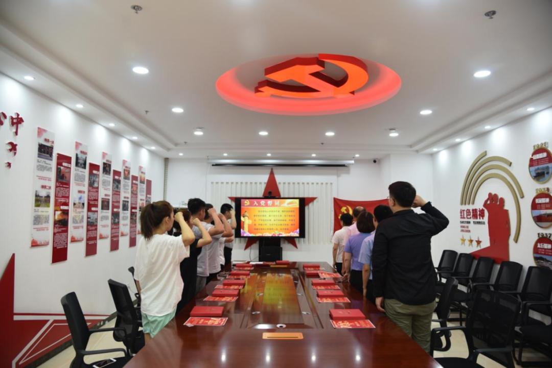 军人买房贷款最新政策探索与小巷特色小店发现