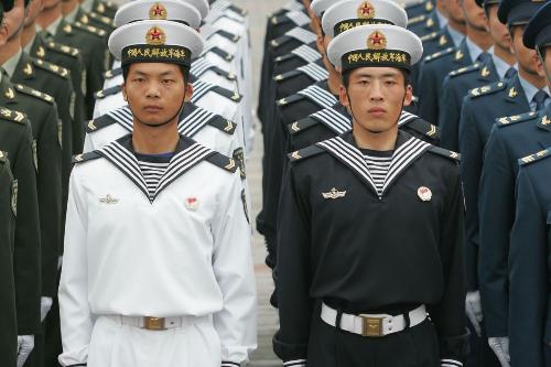 海军最新服装，时尚之旅，与海同行，探索自然美景的魅力风采