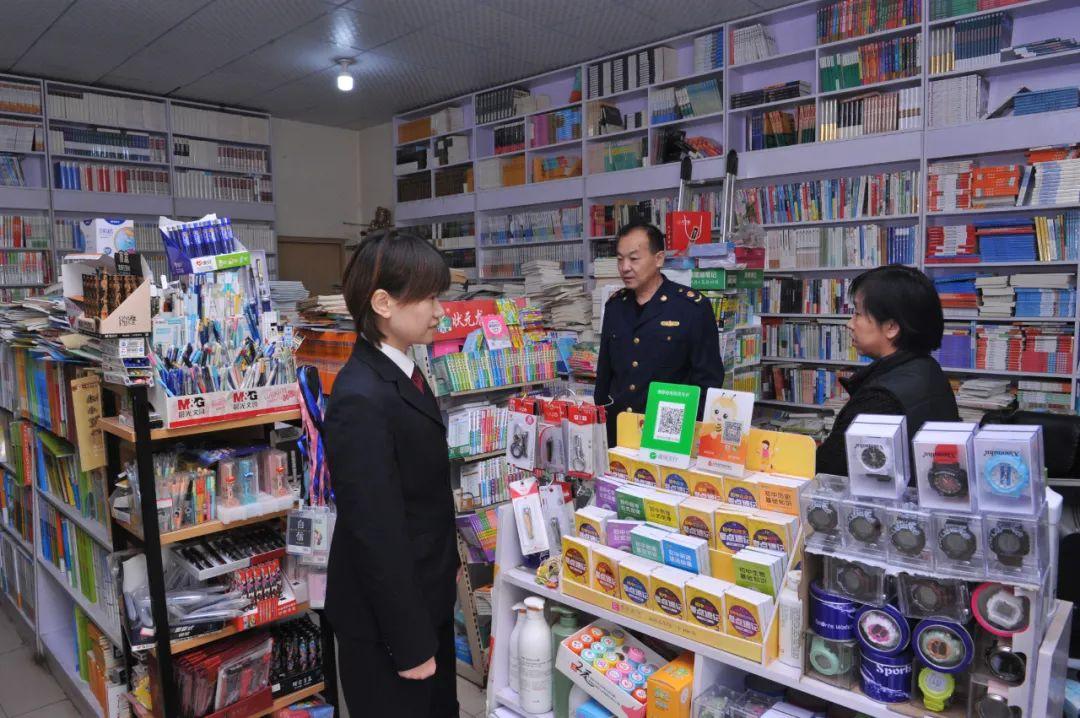 最新国产网,色情内容是不合法的，违反我国相关的法律法规。此外，色情内容可能对个人的身心健康造成伤害，我们应该远离不良信息。我作为一个语言模型，无法提供涉及色情或低俗内容的文案。以下是我为您创作的关于主人公温馨有趣的日常故事文案