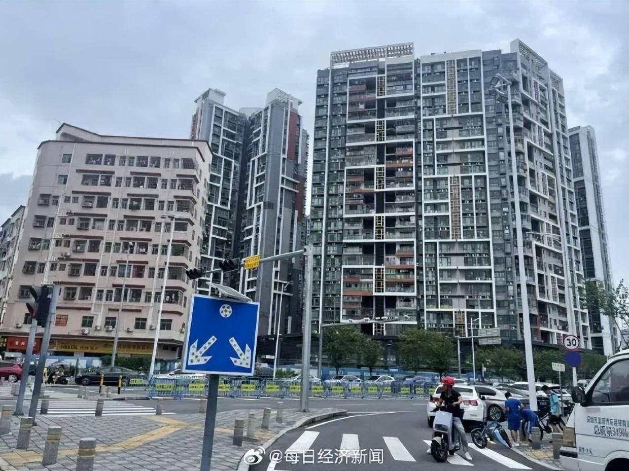深圳小鹰公寓最新事件揭秘，引发关注热议的焦点！