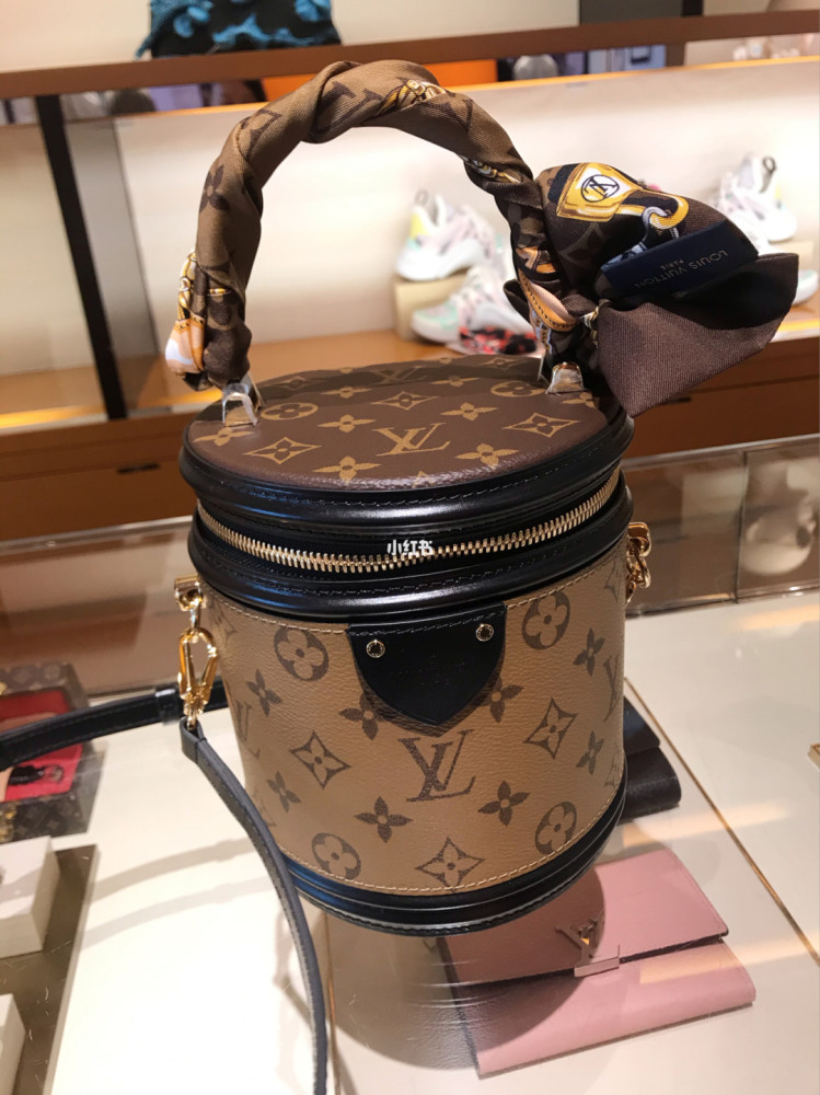 最新款LV发财桶，时尚与寓意的完美融合