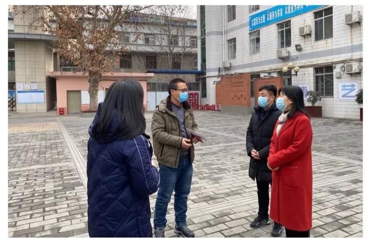 美国航母疫情实录，温馨故事与守护者之歌