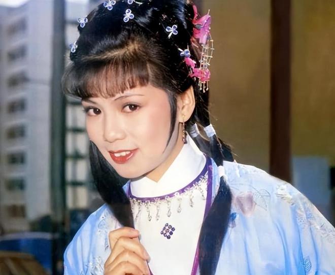 黄蓉最新图片与个人审美趋势的碰撞，探索背后的立场与魅力